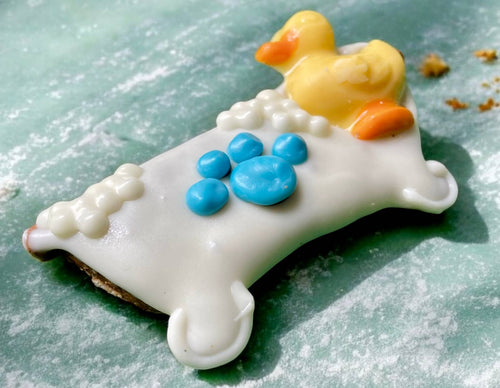 Bath tub SPAw day dog treat