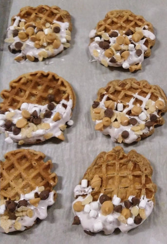 Smitty Wuffles Rocky Road crunch singles dog treats